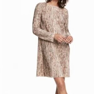 Champagne Floral Dress Long sleeve Classy Size Small